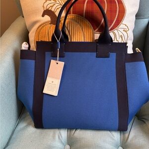 NWT Rothys Lazuli Handbag